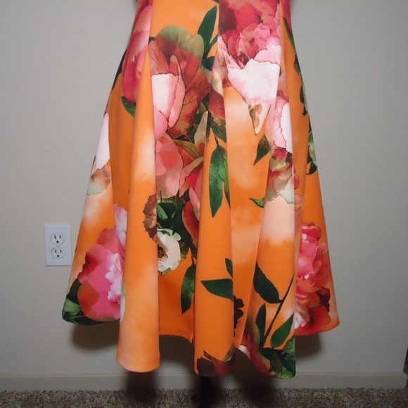 Calvin Klein Women's Flowers Orange Scuba Dress RN# 54163 Size-6 - Picture 3 of 9